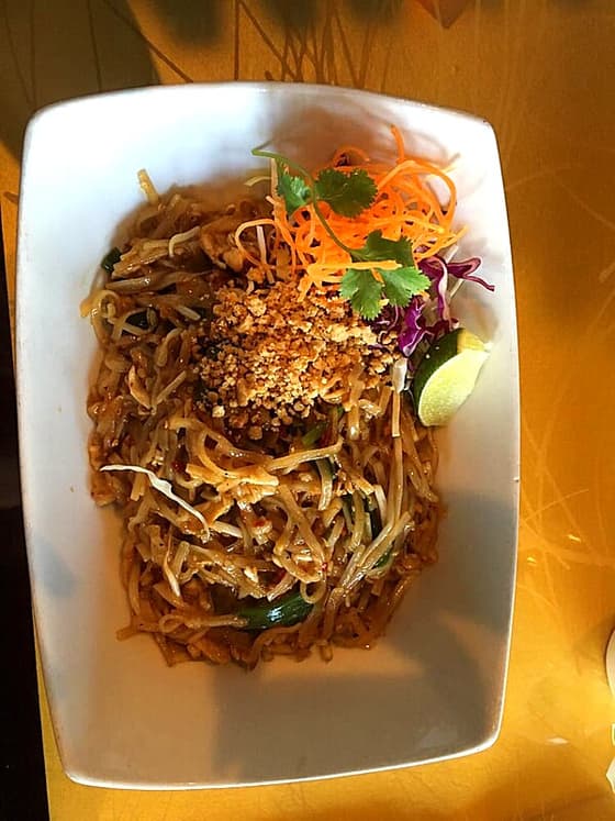 pad thai chicken