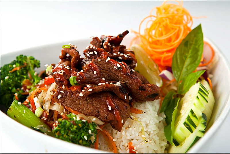 Grilled Spicy Sriracha Beef Bowl